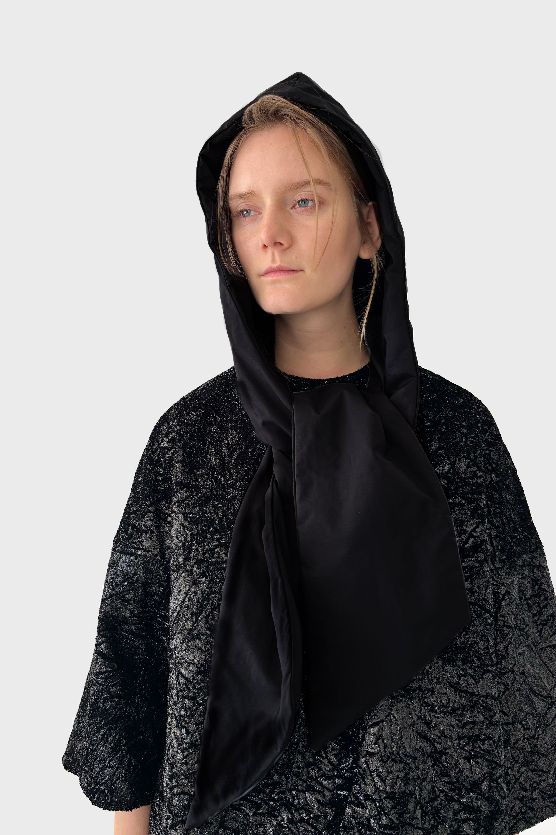 KAPOK PADDED : HOOD SCARF